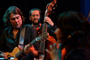 As músicas de Lenine ganharam arranjos de Fondse. Foto: Tami Toledo Matuoka/Divulgação