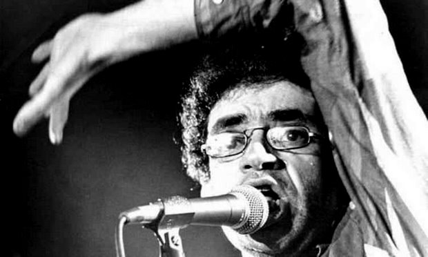 Cantor come&ccedil;ou a carreira em Bras&iacute;lia com o grupo Aborto El&eacute;trico. Foto: Mila Petrilo/ CB/ D.A.Press/