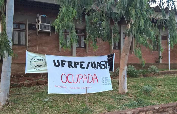 Estudantes da UFRPE ocuparam a Unidade Acadêmica de Serra Talhada. Foto: Reprodução/ Facebook