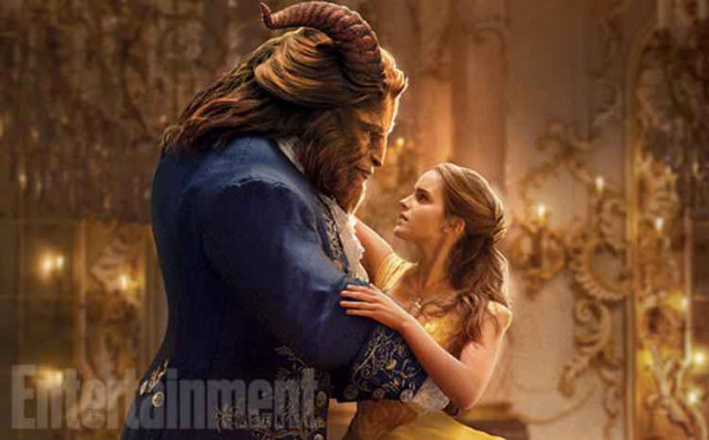 Cena clássica de dança entre a Bela e a Fera. Foto: Disney/Divulgação