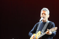 Bárbara, de Chico Buarque, é uma das canções precursoras da representação LGBT. Foto: Nando Chiappetta/DP