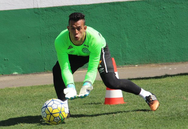 Goleiro Danilo, que sobreviveu à queda de avião, morre no hospital. Foto: Foto: Danilo Padilha/Facebook/ Goleiro Danilo, que sobreviveu à queda de avião, morre no hospital. Foto: Foto: Danilo Padilha/Facebook/