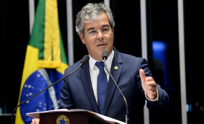 No Senado desde 2011, Viana foi relator do polêmico projeto do Código Florestal e, indicado pelo PT, chegou à vice-presidência da Casa. Foto: Jefferson Rudy/Agência Senado/ No Senado desde 2011, Viana foi relator do polêmico projeto do Código Florestal e, indicado pelo PT, chegou à vice-presidência da Casa. Foto: Jefferson Rudy/Agência Senado/