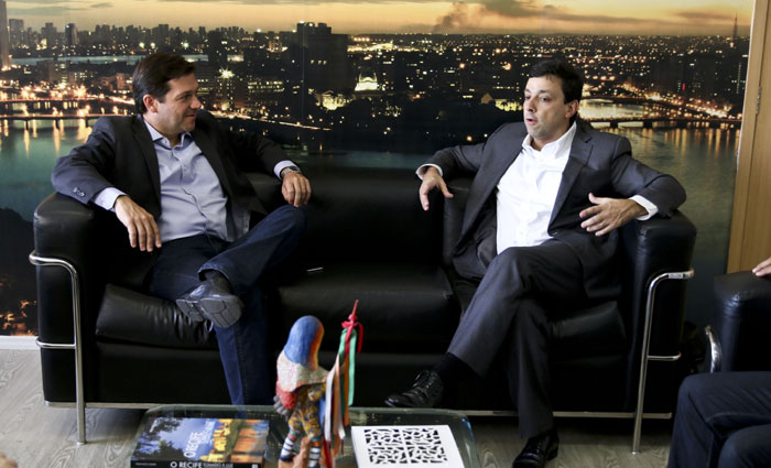 Leonardo Framil, CEO do grupo para o Brasil e América Latina, esteve com o prefeito do Recife, Geraldo Julio. Foto: Divulgação/ Leonardo Framil, CEO do grupo para o Brasil e América Latina, esteve com o prefeito do Recife, Geraldo Julio. Foto: Divulgação/