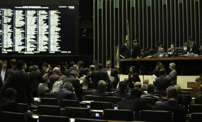 O Plenário da Câmara dos Deputados analisa a MP 746/16, que trata da reforma do ensino médio. Foto: Fabio Rodrigues Pozzebom/Agência Brasil/O Plenário da Câmara dos Deputados analisa a MP 746/16, que trata da reforma do ensino médio. Foto: Fabio Rodrigues Pozzebom/Agência Brasil O Plenário da Câmara dos Deputados analisa a MP 746/16, que trata da reforma do ensino médio. Foto: Fabio Rodrigues Pozzebom/Agência Brasil/O Plenário da Câmara dos Deputados analisa a MP 746/16, que trata da reforma do ensino médio. Foto: Fabio Rodrigues Pozzebom/Agência Brasil
