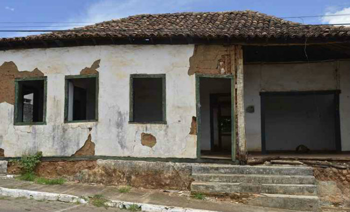 O abandono e a descaracteriza&ccedil;&atilde;o dos casar&otilde;es revelam o desrespeito hist&oacute;rico na cidade. Foto: Ed Alves/CB/D.A Press/O abandono e a descaracteriza&ccedil;&atilde;o dos casar&otilde;es revelam o desrespeito hist&oacute;rico na cidade. Foto: Ed Alves/CB/D.A Press