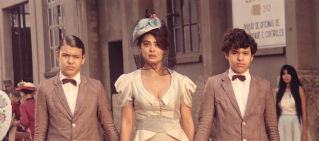 Juliana Paes vive uma mãe que não consegue controlar a predileção por um dos filhos. Foto: Gshow/Reprodução/