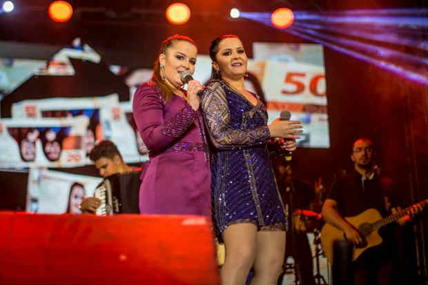 Após estourarem como compositoras nas vozes de outros artistas, Maiara & Maraisa chegaram ao sucesso como intérpretes. Foto: Reprodução/Facebook/ Após estourarem como compositoras nas vozes de outros artistas, Maiara & Maraisa chegaram ao sucesso como intérpretes. Foto: Reprodução/Facebook/