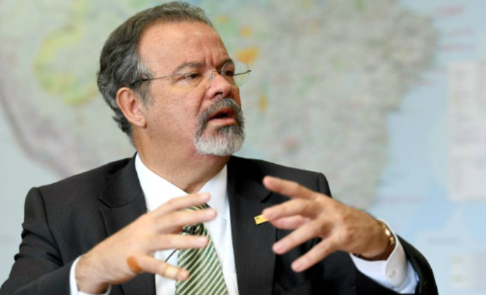 O ministro da Defesa, Ra&uacute;l Jungmann, durante entrevista em Bras&iacute;lia. Foto: AFP/Arquivos EVARISTO SA./