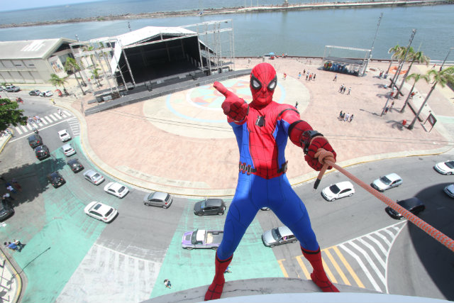 Homem-Aranha de Olinda usar&aacute; fantasia nova que custou US$ 2 mil. Foto: Nando Chiappetta/DP/
