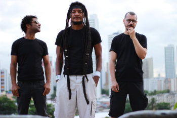 Devotos relembra o início da carreira com shows no Alto José do Pinho e na Várzea. Foto: Aline Sales/Divulgação