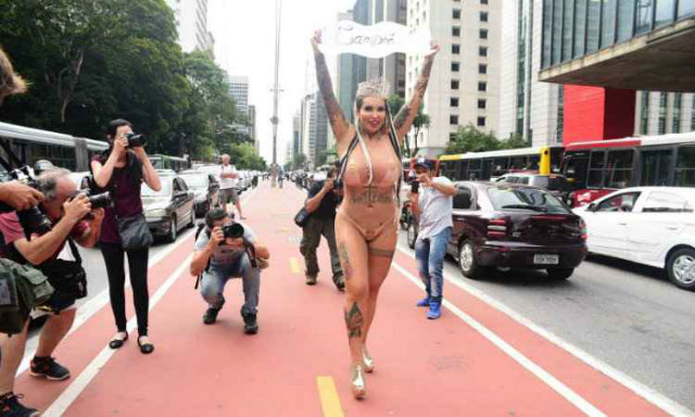 Desfile de Sabrina Boing Boing ocorreu na Avenida Paulista. Foto: Instagram/Reprodução