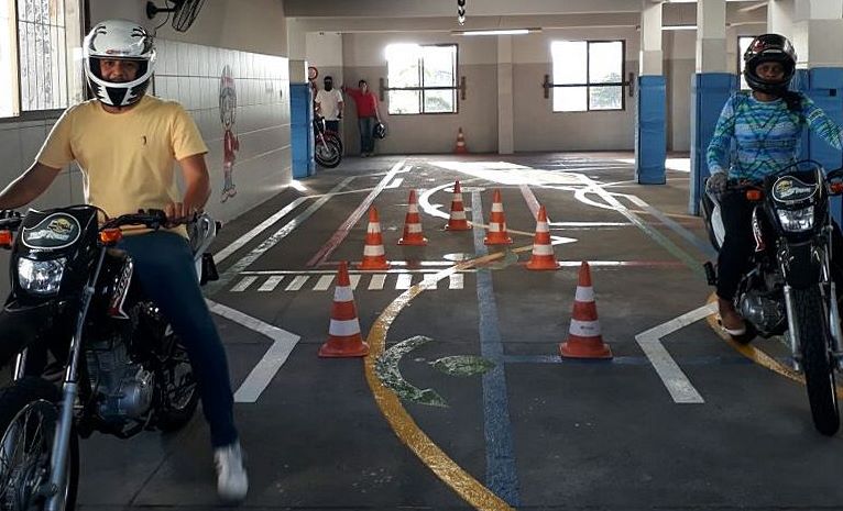 Motociclistas tiveram aulas esta semana para dirigir de forma mais adequada e segura. Foto: Detran-PE/Divulgação