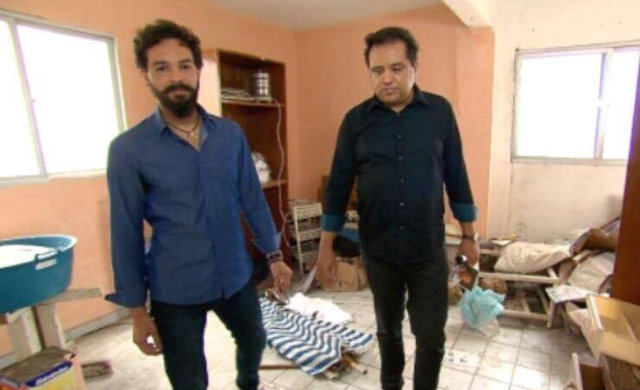 Roberto Rossi e Geraldo Luís visitaram a casa de Reginaldo Rossi e Celeide Neves. Foto: Record/Divulgação/ Roberto Rossi e Geraldo Luís visitaram a casa de Reginaldo Rossi e Celeide Neves. Foto: Record/Divulgação/