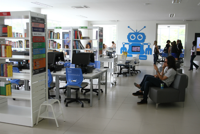 Novo espaço vai oferecer serviços para moradores de 28 bairros da Zona Oeste do Recife. Fotos: Julio Jacobina/DP/Novo espaço vai oferecer serviços para moradores de 28 bairros da Zona Oeste do Recife. Fotos: Julio Jacobina/DP Novo espaço vai oferecer serviços para moradores de 28 bairros da Zona Oeste do Recife. Fotos: Julio Jacobina/DP/Novo espaço vai oferecer serviços para moradores de 28 bairros da Zona Oeste do Recife. Fotos: Julio Jacobina/DP