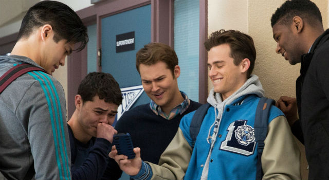 Bullying, agravado pelas redes sociais, é um dos problemas centrais abordados no seriado. Foto: Netflix/Divulgação