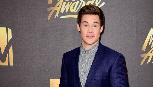 Cerimônia será apresentada pelo ator Adam DeVine. Foto: MTV/Reprodução/ Cerimônia será apresentada pelo ator Adam DeVine. Foto: MTV/Reprodução/