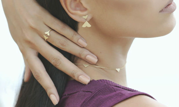 No caso dos anéis, vários modelos podem ser combinados formando um conjunto ou um de cada vez. Foto: Paulo Higor Nunes/Divulgação/ No caso dos anéis, vários modelos podem ser combinados formando um conjunto ou um de cada vez. Foto: Paulo Higor Nunes/Divulgação/