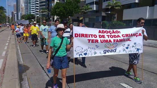 Evento levou faixas e trenzinho para a Avenida Boa Viagem. Crédito: Gead/Divulgação/Gead/Divulgação Evento levou faixas e trenzinho para a Avenida Boa Viagem. Crédito: Gead/Divulgação/Gead/Divulgação