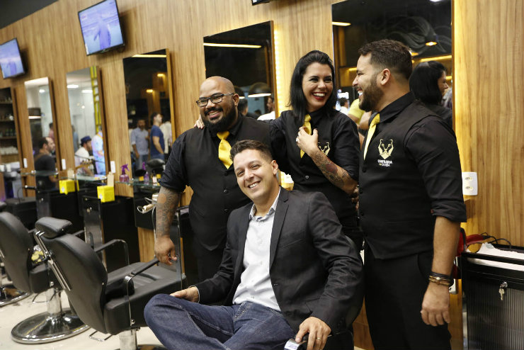 Carol, na Confraria da Barba, em Boa Viagem. Foto: Társio Alves/Divulgação