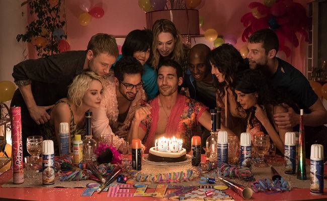 Série teve 23 episódios, divididos em duas temporadas e um episódio especial de Natal. Foto: Netflix/Divulgação/ Série teve 23 episódios, divididos em duas temporadas e um episódio especial de Natal. Foto: Netflix/Divulgação/