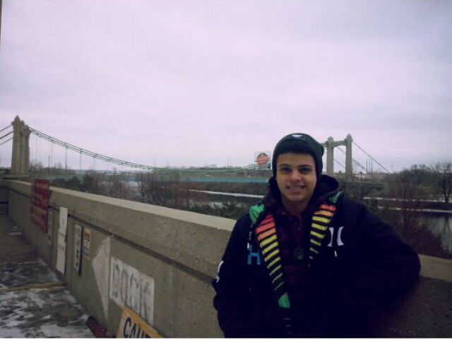 Jonas precisa de ajuda financeira para participar de evento em Londres. Foto: Arquivo Pessoal./