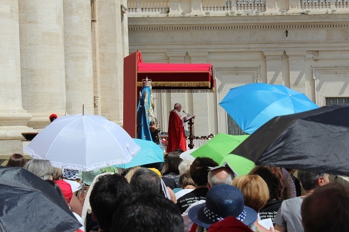 A Renovação Carismática Católica nasce ecumênica. É uma corrente de graça", disse o papa Francisco - Foto: Alice de Souza/A Renovação Carismática Católica nasce ecumênica. É uma corrente de graça", disse o papa Francisco - Foto: Alice de Souza