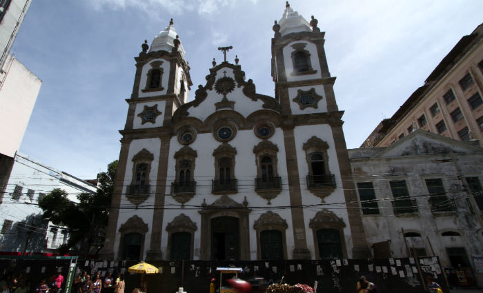 Fechada h&aacute; dois anos e meio, Igreja de Santo Ant&ocirc;nio deve ser entregue no fim do ano. Foto: Marlon Diego/Esp.DP/