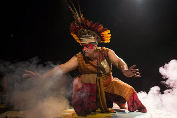 Abordagem de mitos ind&iacute;genas da cria&ccedil;&atilde;o do mundo e da primeira mulher ajudaram o grupo de teatro a criar a montagem. Cr&eacute;dito: Rog&eacute;rio Alves/Sobrado423/Divulga&ccedil;&atilde;o/