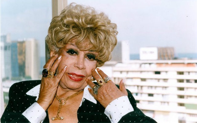 Atriz e humorista Dercy Gon&ccedil;alves, falecida em julho de 2008, no Rio de Janeiro. Foto: Zuleika de Sousa/CB/