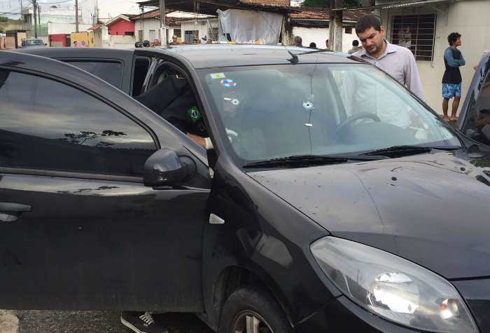 O jovem teria reagido ao assalto e o casal foi baleado. Foto: Thamires Oliveira/Esp. DP