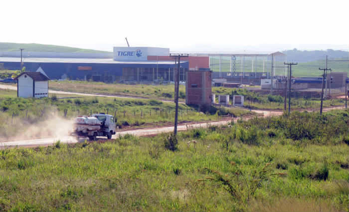 A Tigre, que desde 2009 está instalada em Escada, será a empresa que vai contratar o maior número de pessoas: ao todo serão 346 novas vagas. Foto: Alcione Ferreira/Arquivo/ A Tigre, que desde 2009 está instalada em Escada, será a empresa que vai contratar o maior número de pessoas: ao todo serão 346 novas vagas. Foto: Alcione Ferreira/Arquivo/
