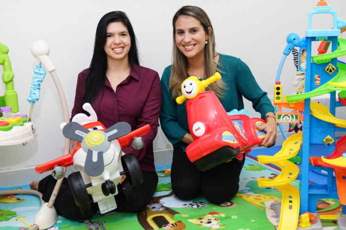 Vidiane Pinheiro e Amanda Freire atuam há dois anos com a Loktoy e já expandiram para Alagoas e Paraíba/Breno Pessoa/Loktoy/Divulgação Vidiane Pinheiro e Amanda Freire atuam há dois anos com a Loktoy e já expandiram para Alagoas e Paraíba/Breno Pessoa/Loktoy/Divulgação