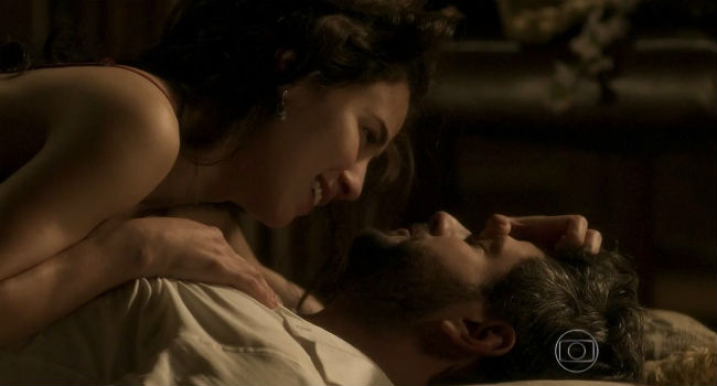 Selton e Marjorie em cena de Ligações perigosas. Foto: Globo/Reprodução/ Selton e Marjorie em cena de Ligações perigosas. Foto: Globo/Reprodução/