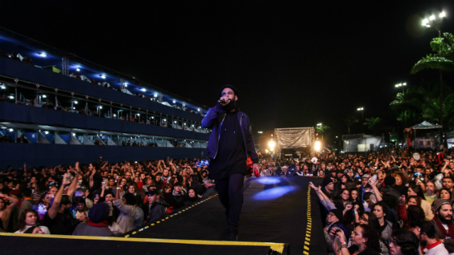 Russo Passapusso saudou a Eddie e Nação como referências para a sonoridade da BaianaSystem. Foto: Rodrigo Ramos/Secult-PE