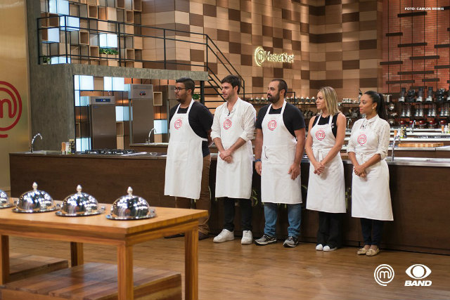 Os cozinheiros tiveram que fazer um "prato perfeito" para garantir uma vaga no TOP 4. Foto: Band/Divulgação/