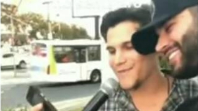 Cena foi compartilhada nas redes sociais dos músicos. Foto: YouTube/Reprodução/ Cena foi compartilhada nas redes sociais dos músicos. Foto: YouTube/Reprodução/
