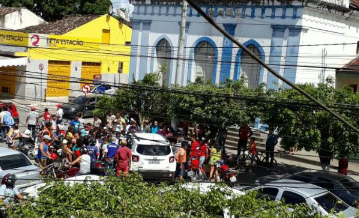 Estudante é morto durante assalto em Goiana. Foto: Blog Anderson Pereira/ Cortesia/ Estudante é morto durante assalto em Goiana. Foto: Blog Anderson Pereira/ Cortesia/
