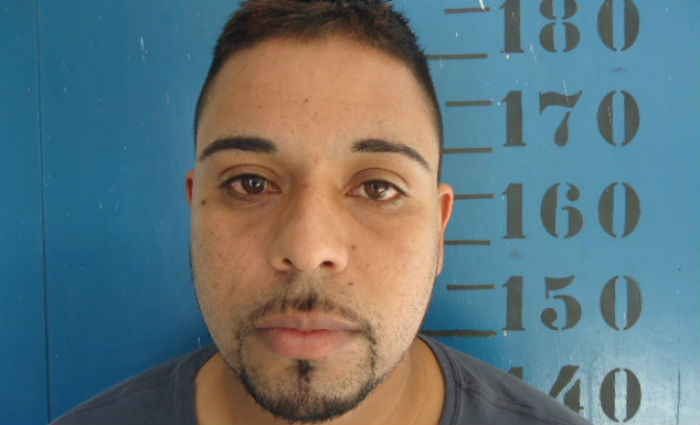 Tiago Gomes da Silva, 31 anos, foi preso em flagrante em maio de 2016 por tráfico de drogas e associação, mas liberado em junho deste ano. Foto: Polícia Civil/ Divulgação/ Tiago Gomes da Silva, 31 anos, foi preso em flagrante em maio de 2016 por tráfico de drogas e associação, mas liberado em junho deste ano. Foto: Polícia Civil/ Divulgação/