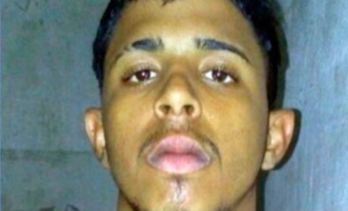 Rhavy Felipe dos Santos Lacerda, de 20 anos, já respondeu pelos atos infracionais semelhantes ao crime de  roubo, tráfico de drogas e violência doméstica.Também foi preso por tráfico de drogas na Paraíba. Foto: Polícia Civil/ Divulgação