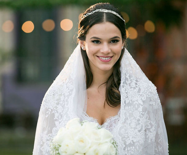 Bruna Marquezine (foto), Carolina Dieckman, Isabella Santoni, Isabelle Drummond, Mariana Rios e Sheron Menezes são algumas das atrizes que terão vestidos de suas personagens expostos na mostra. Foto: Globo/Divulgação/ Bruna Marquezine (foto), Carolina Dieckman, Isabella Santoni, Isabelle Drummond, Mariana Rios e Sheron Menezes são algumas das atrizes que terão vestidos de suas personagens expostos na mostra. Foto: Globo/Divulgação/
