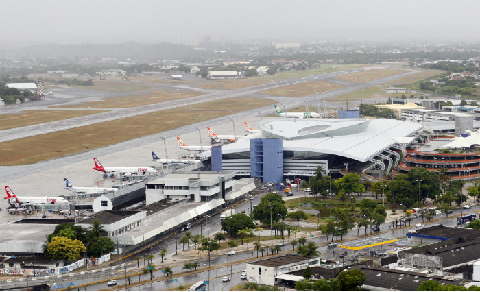 A data e o dia da semana ainda não foram definidos, mas a frequência da viagem será semanal, e o avião será um airbus A319, com espaço para 132 pessoas. Foto: Paulo Paiva/DP/ A data e o dia da semana ainda não foram definidos, mas a frequência da viagem será semanal, e o avião será um airbus A319, com espaço para 132 pessoas. Foto: Paulo Paiva/DP/