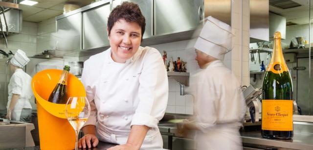 A chef já comandou a equipe da cozinha do Palácio da Alvorada, em Brasília. Foto:Bruno Ryfer/Divulgação/