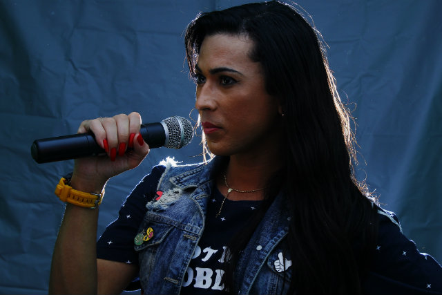 Paulinha faz tratamento a laser para perder os pelos no rosto e pensa em colocar uma prótese nos seios no futuro. Foto: Shilton Araujo/Divulgação