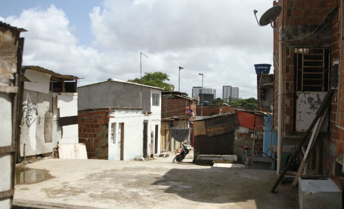 Comunidade Pocot&oacute;, no T&uacute;nel Augusto Lucena. Foto: Julio Jacobina/DP/
