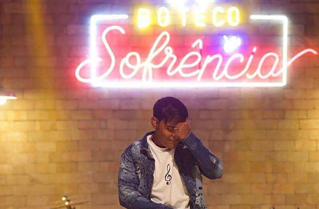 Batizado Boteco da sofr&ecirc;ncia, o projeto foi filmado em show, na noite de quarta-feira (4), no Aria Hall, em Feira de Santana. Foto: Facebook/Reprodu&ccedil;&atilde;o/