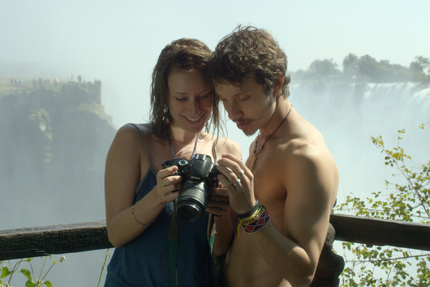 /Caroline Abras e João Pedro Zappa revivem último encontro do casal Cristina e Gabriel. Foto: Bretz Filmes/Divulgação
