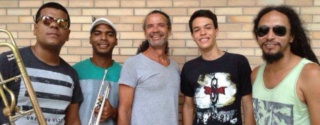 Debson, Felipe, Jau, Otávio e Jobeni se apresentam neste domingo. Foto: Denise Cordeiro/divulgação/