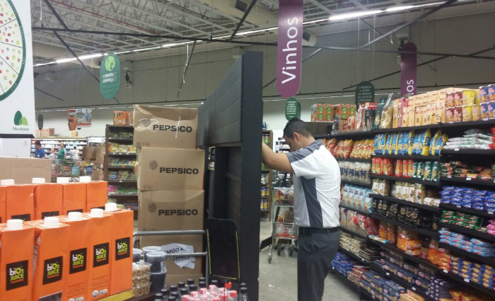 Supermercado passa por reestruturação interna com movimentação das gôndolas/Reprodução Whatsapp Supermercado passa por reestruturação interna com movimentação das gôndolas/Reprodução Whatsapp