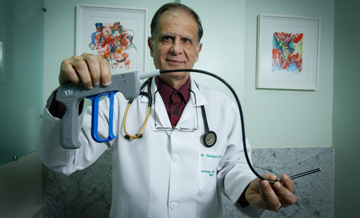 Segundo o cardiologista, a técnica diminui o risco de infecção hospitalar, o tempo de recuperação e o trauma cirúrgico. Foto: Rafael Martins/DP